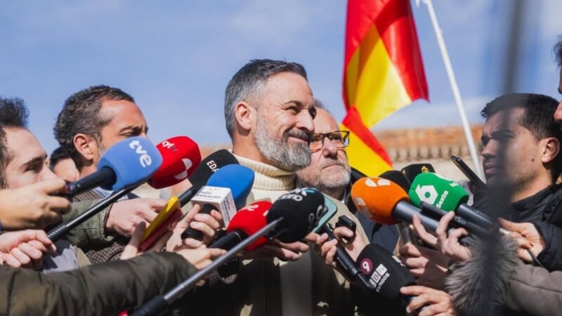 Abascal critica el marco propuesto por el PP para pactar con Vox, señalando que inicia mal la