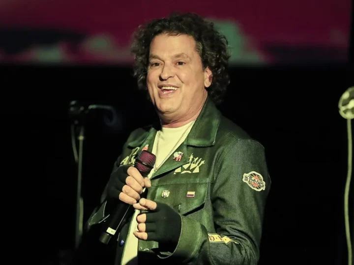 Carlos Vives regresa a Colombia con su gira ‘Tour al Sol’, emocionando a sus seguidores locales