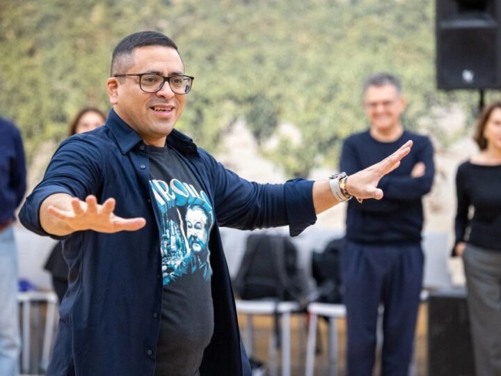 El tango como una herramienta de autoconocimiento y reflexión personal en la danza y vida diaria