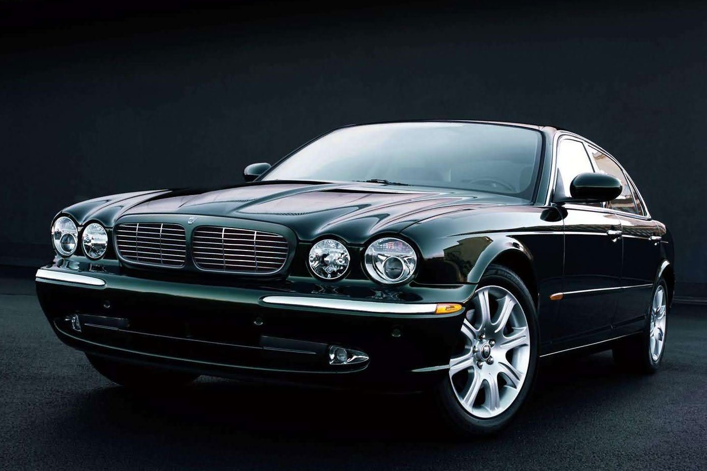 La importancia de las piezas de repuesto originales para Jaguar en rendimiento y experiencia de
