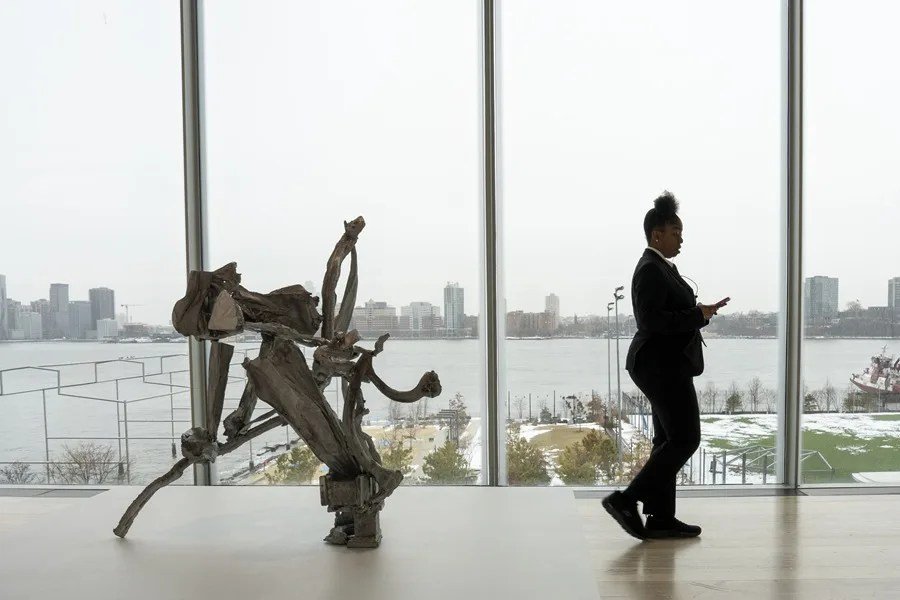 El museo Whitney presenta su Bienal 2026, con obras de artistas ciegos y reflexiones sobre la IA