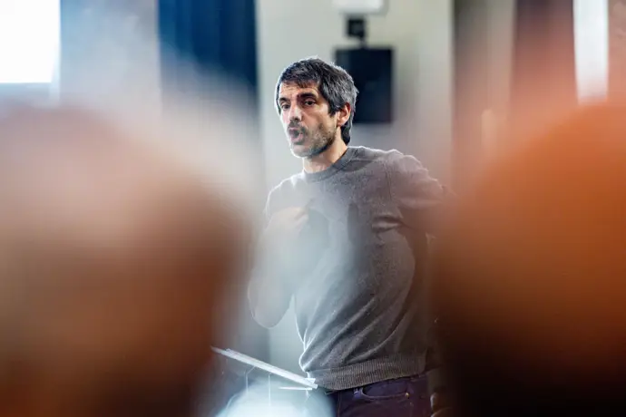 Urtasun solicita reabrir la investigación sobre Julio Iglesias por un presunto esquema de trata