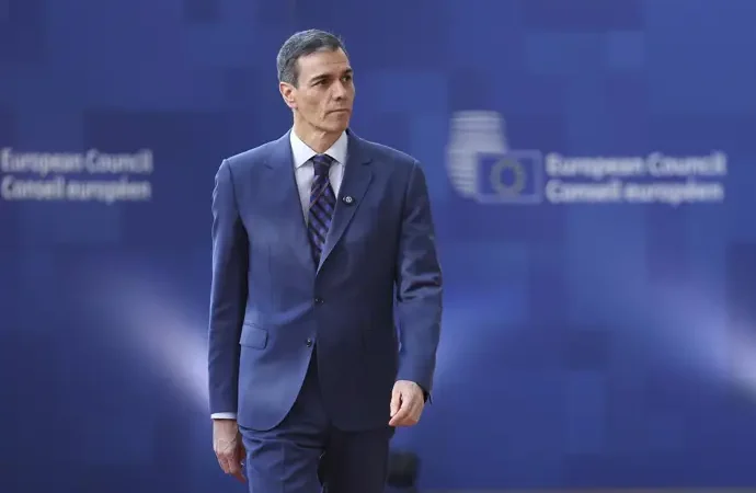 Sánchez destaca el compromiso de España en Líbano tras el fin de FINUL y propone un paraguas UE