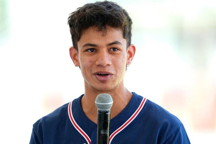 La verdadera grandeza de un campeón se demuestra en su capacidad de levantarse tras la caída