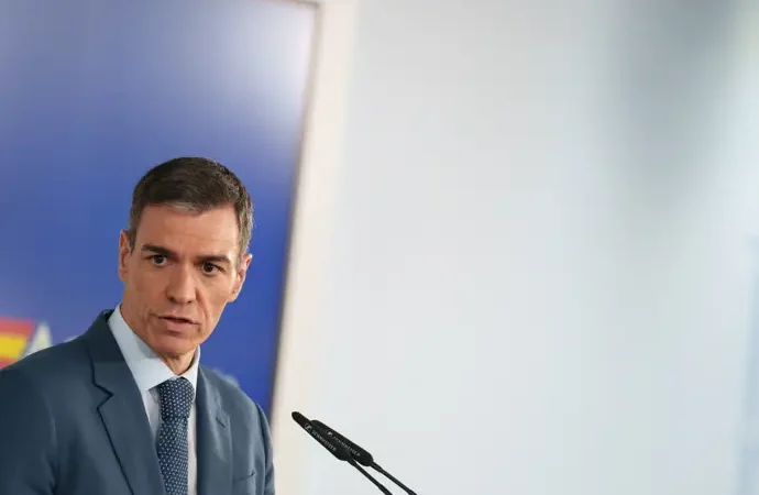 Sánchez presenta un plan de 80 medidas que destinará 5.000 millones para mitigar los efectos de