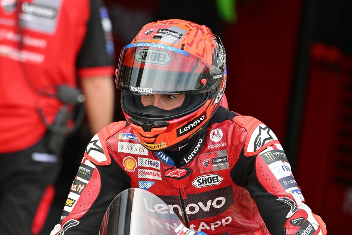 Marc Márquez supera a Di Giannantonio en una emocionante carrera de Sprint en Brasil