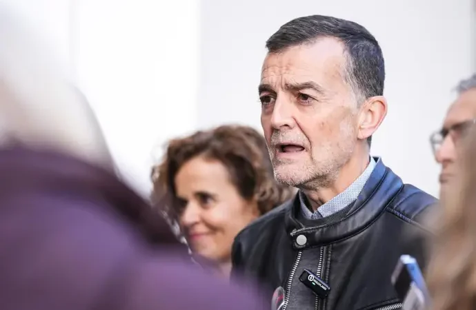 Maíllo llama a la movilización de la izquierda para sorprender en Andalucía el 17M y desplazar a