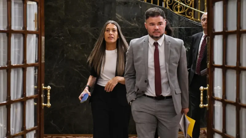 Rufián alerta que la crisis de vivienda y Junts acabarán con Sánchez y llama a manifestarse