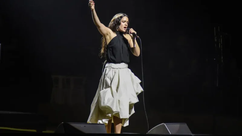 Rosalía canceló su concierto en Milán por una fuerte intoxicación alimentaria