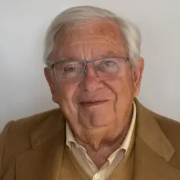 Fernando Jáuregui presenta ‘Quemados’: «Me preocupa que se pierda Leonor I, clave de futuro