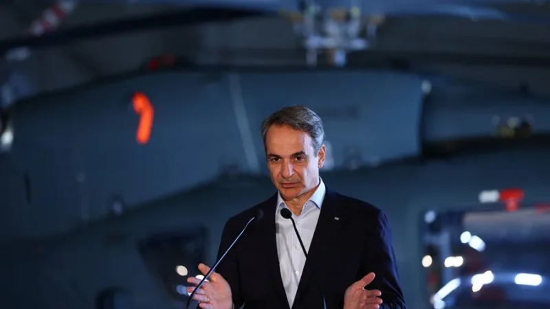 Petrolero griego recibe daños leves tras un ataque con misil o dron en el Mar Negro según EFE