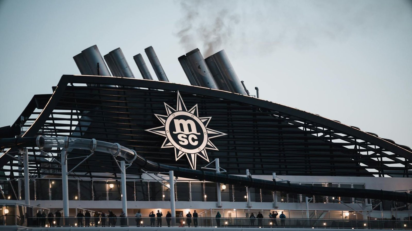 MSC Cruceros recibe el premio Eco Bling-Bling por greenwashing y controversia ambiental con GNL