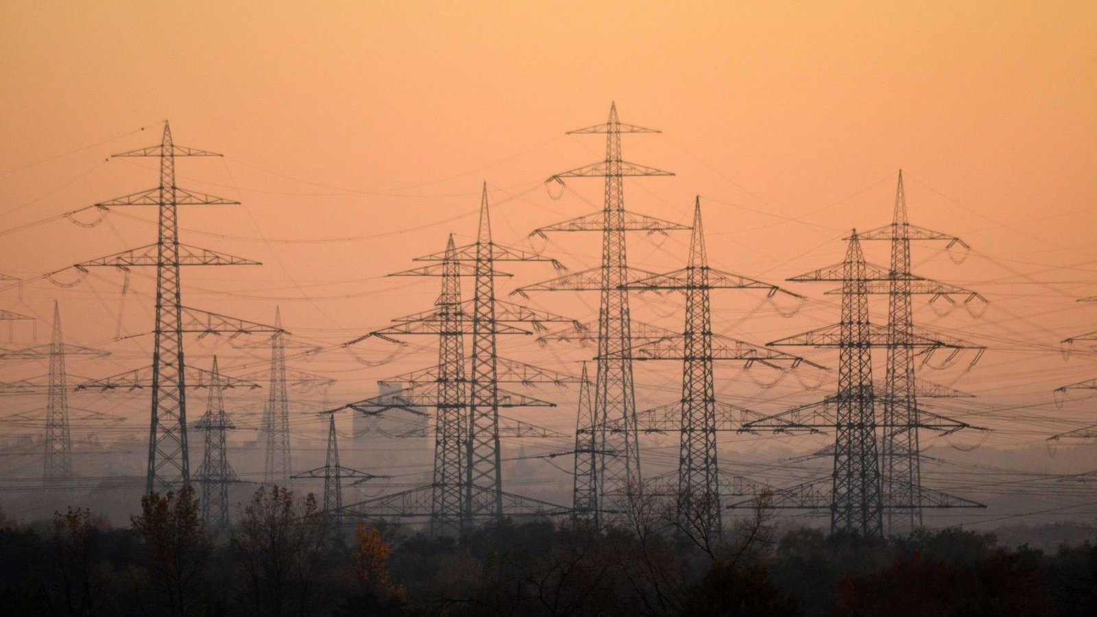 MITECO inicia un proceso esencial para impulsar las renovables y el empleo local en España