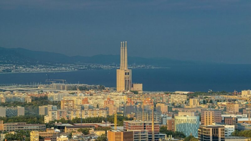 Reducción de emisiones en la industria catalana en 20 años fomenta la transición hacia la