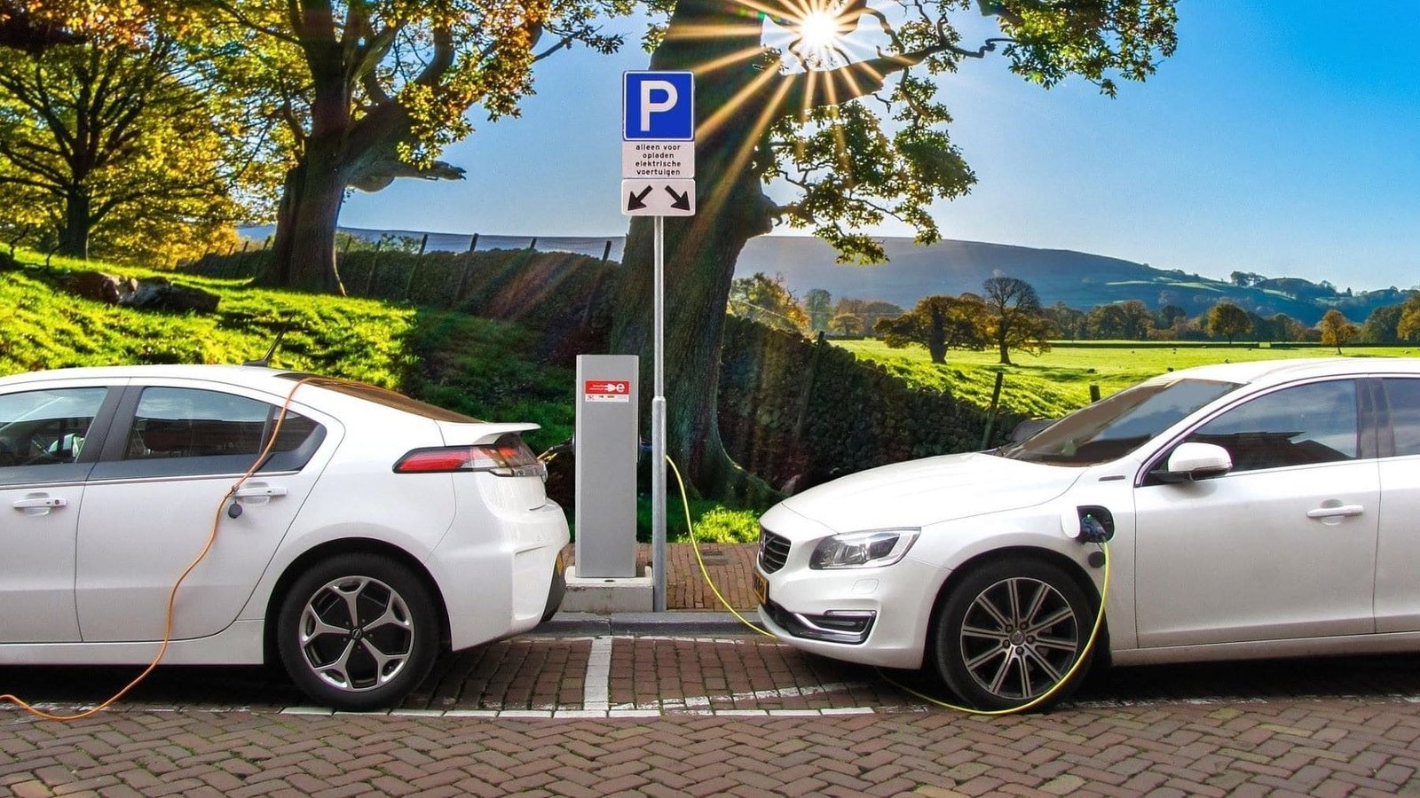 Movilidad eléctrica en ciudades españolas: un acuerdo fundamental para impulsar la recarga y