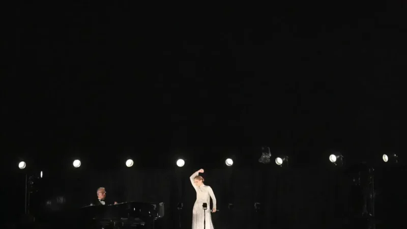 Céline Dion vuelve a los escenarios tras 6 años con 10 conciertos en París entre septiembre y