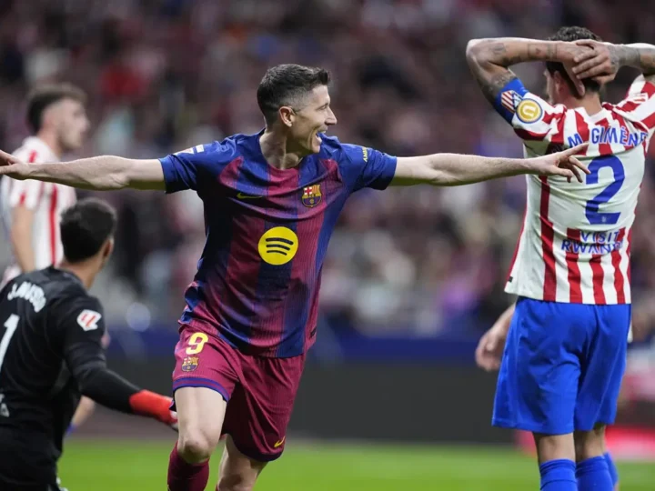 El Barça da la vuelta y se adentra por la A7 del Metropolitano tras su remontada.