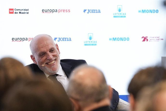 Tebas propone llevar un encuentro de Liga al nuevo estadio de Casablanca una vez finalizado