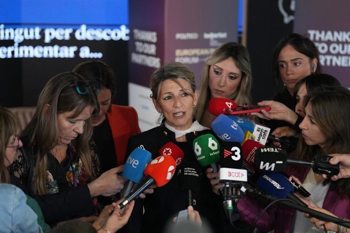 Yolanda Díaz expresa confianza en el respaldo de Junts al decreto de vivienda y pide movilización