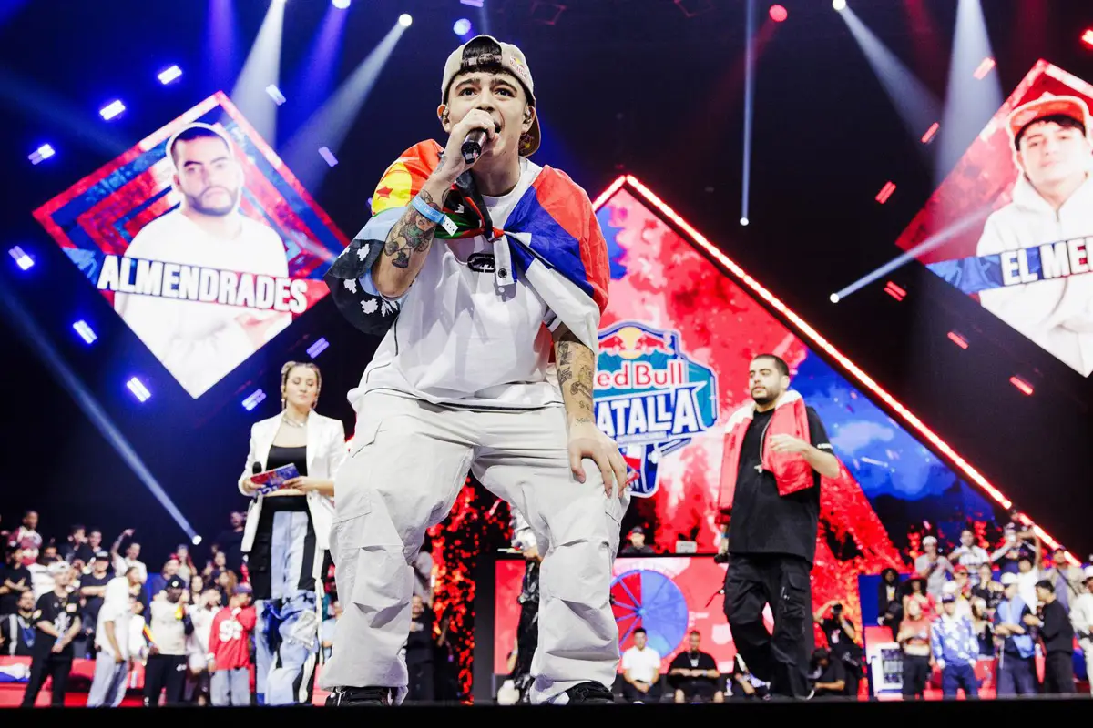 El rapero El Menor hace historia como el primer chileno campeón de la Red Bull Batalla
