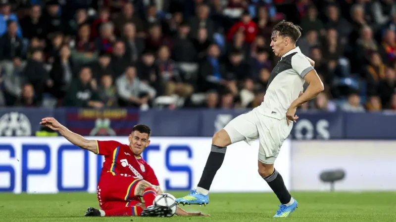 Carlos Espí hace que el Levante crea en sus posibilidades de triunfo y lucha por la victoria