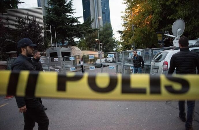 Al menos nueve fallecidos y 13 heridos, cuatro de gravedad, en un tiroteo en un colegio en Turquía