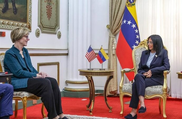 Estados Unidos designa a John Barrett como nuevo encargado de negocios en Venezuela