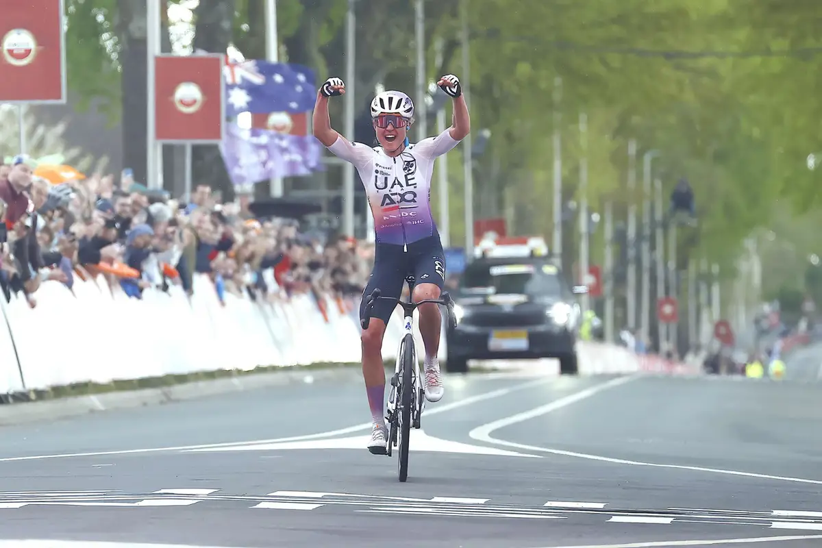 Paula Blasi conquista la Amstel Gold Race, logrando una victoria histórica en la competición.