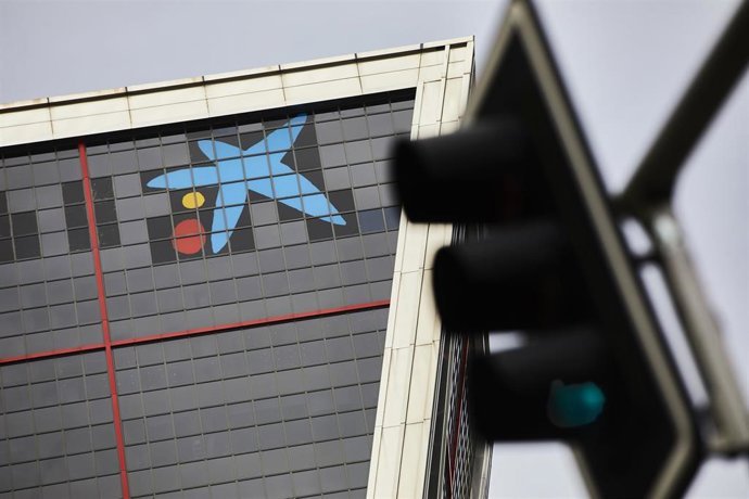 fundación la caixa, el corte inglés, caixabank e inditex destacan como las empresas con mejor
