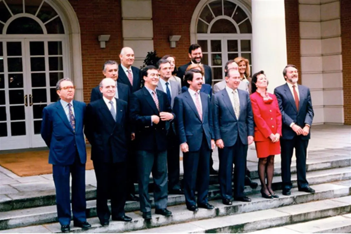 30 años del gobierno de Aznar: de los pactos con nacionalistas a ministros imputados en su mandato
