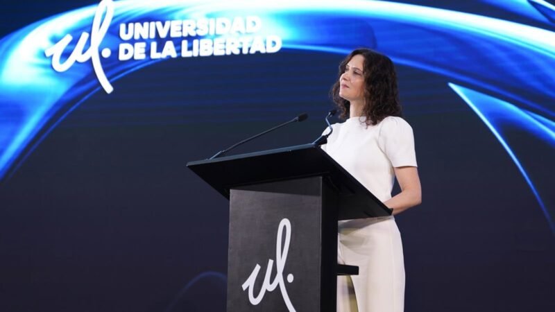 Ayuso critica a Sheinbaum y al Gobierno por no asegurar su seguridad en México: «Hemos tenido que