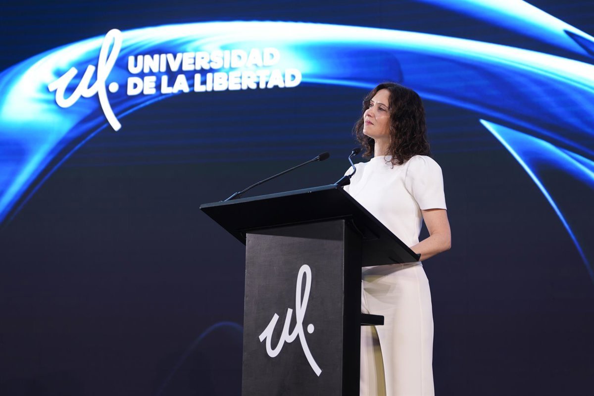 Ayuso critica a Sheinbaum y al Gobierno por no asegurar su seguridad en México: «Hemos tenido que