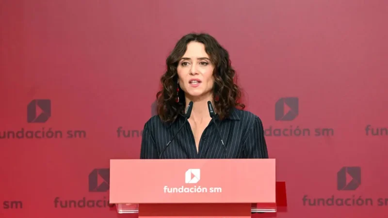Ayuso afirma que le dieron escolta en México «hasta el avión» y el Gobierno no se interesó por