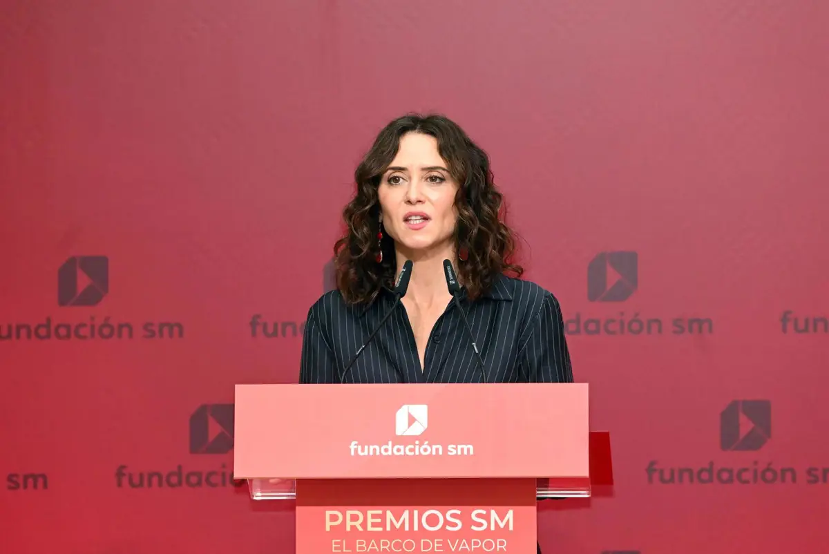 Ayuso afirma que le dieron escolta en México «hasta el avión» y el Gobierno no se interesó por