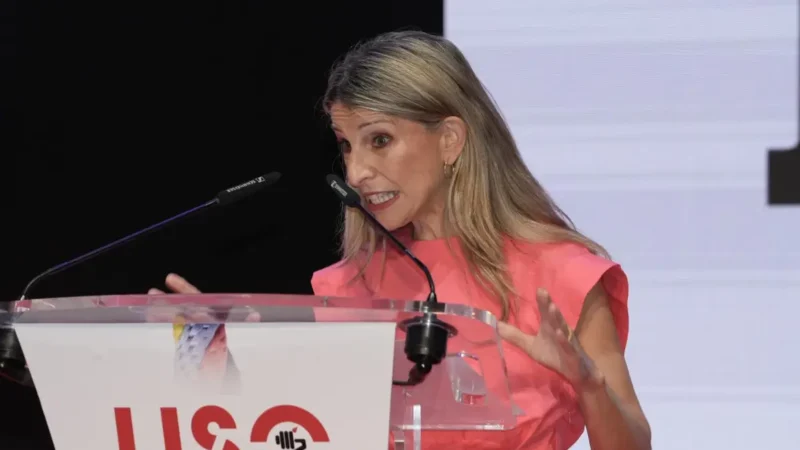 Yolanda Díaz pide a Zapatero que explique su situación tras la imputación en el caso Plus Ultra