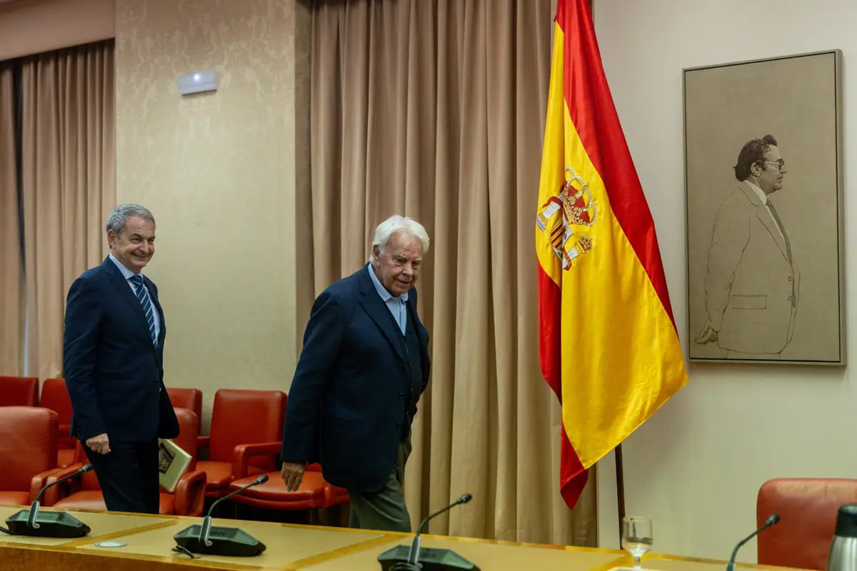 Felipe González asegura no dudar de la inocencia de Zapatero y defiende su presunción de inocencia