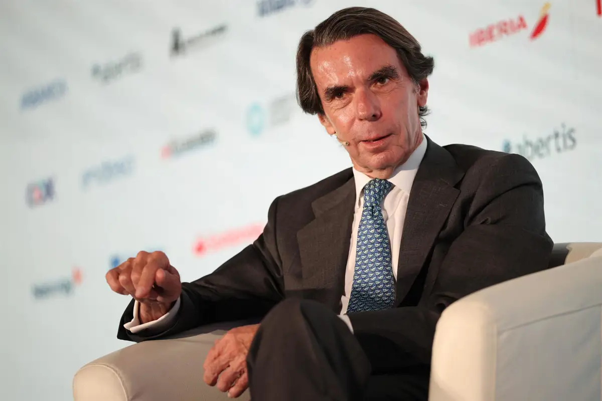 Aznar afirma que ‘El que pueda, que haga’ tiene más relevancia que nunca para superar esta